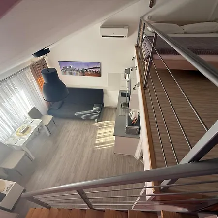 Downtown Apartman Póla