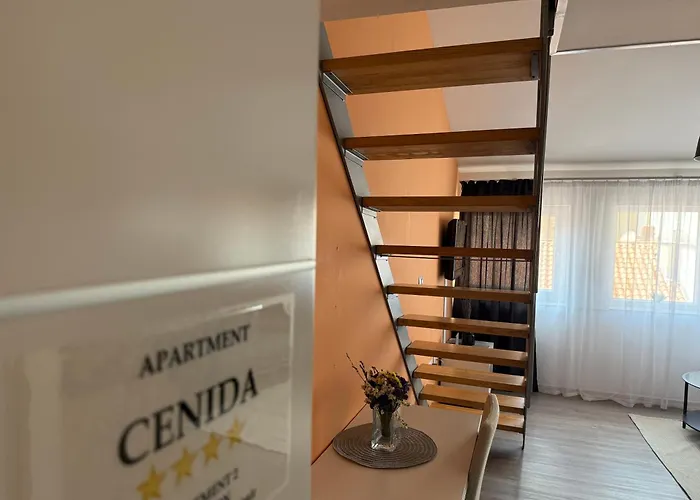 Downtown Apartment *