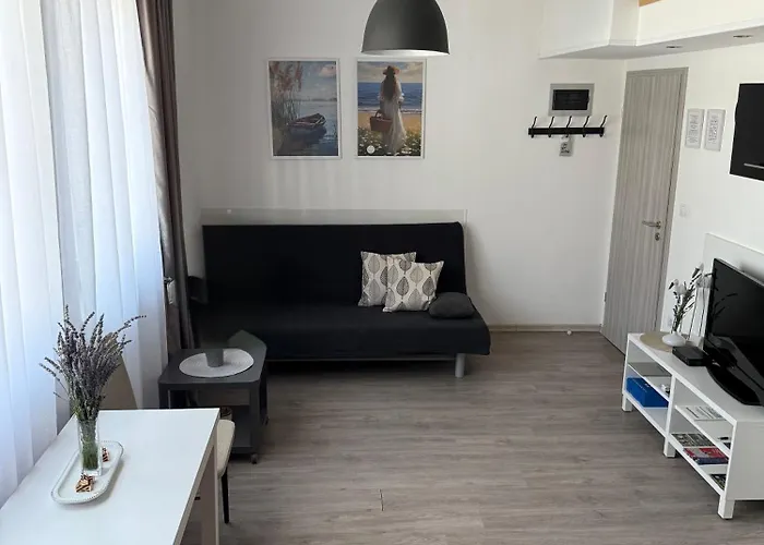 Downtown Apartment *