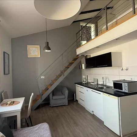 Downtown Apartman Póla