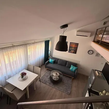 Apartment Downtown *