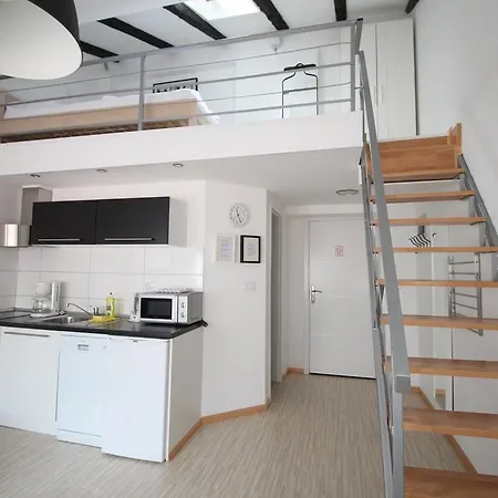 Downtown Apartment *