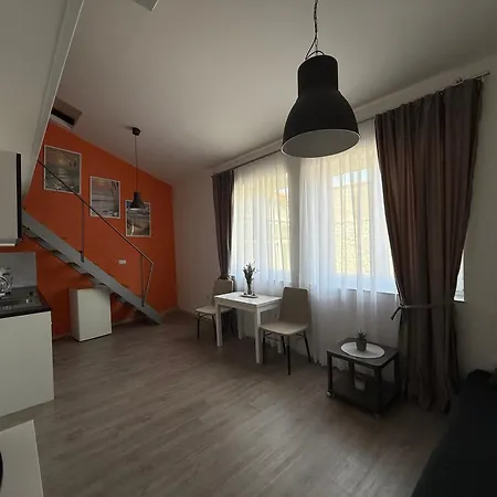 Downtown Apartment *